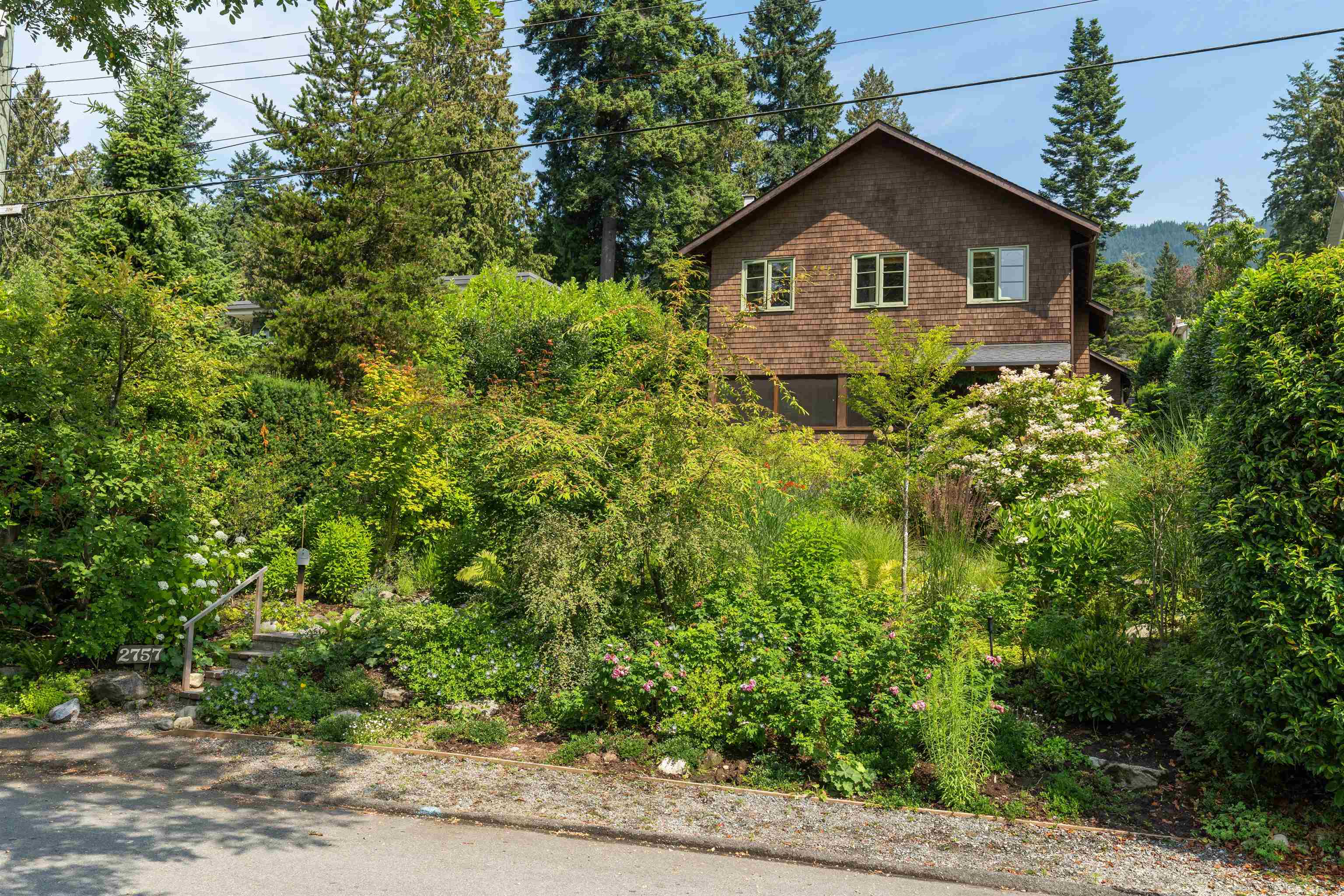 2757 Mathers Avenue, West Vancouver, BC, V7V 2J5
