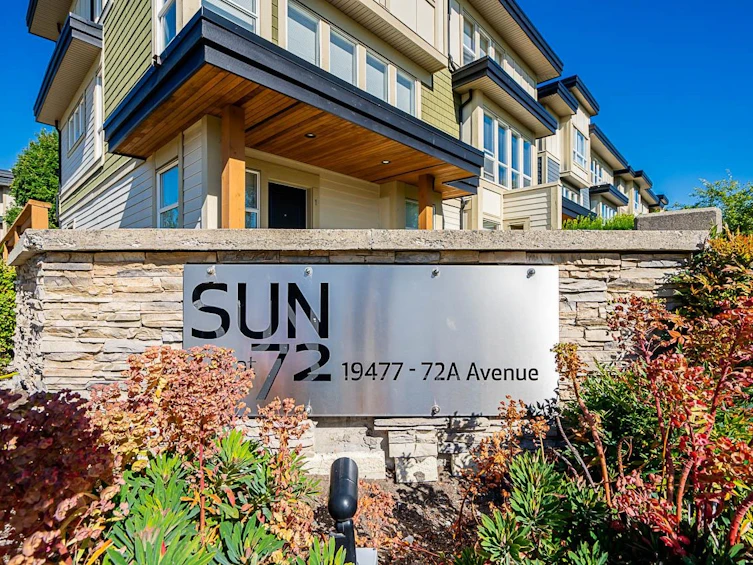 60-19477 72a Avenue, Surrey, BC, V4N 6M2