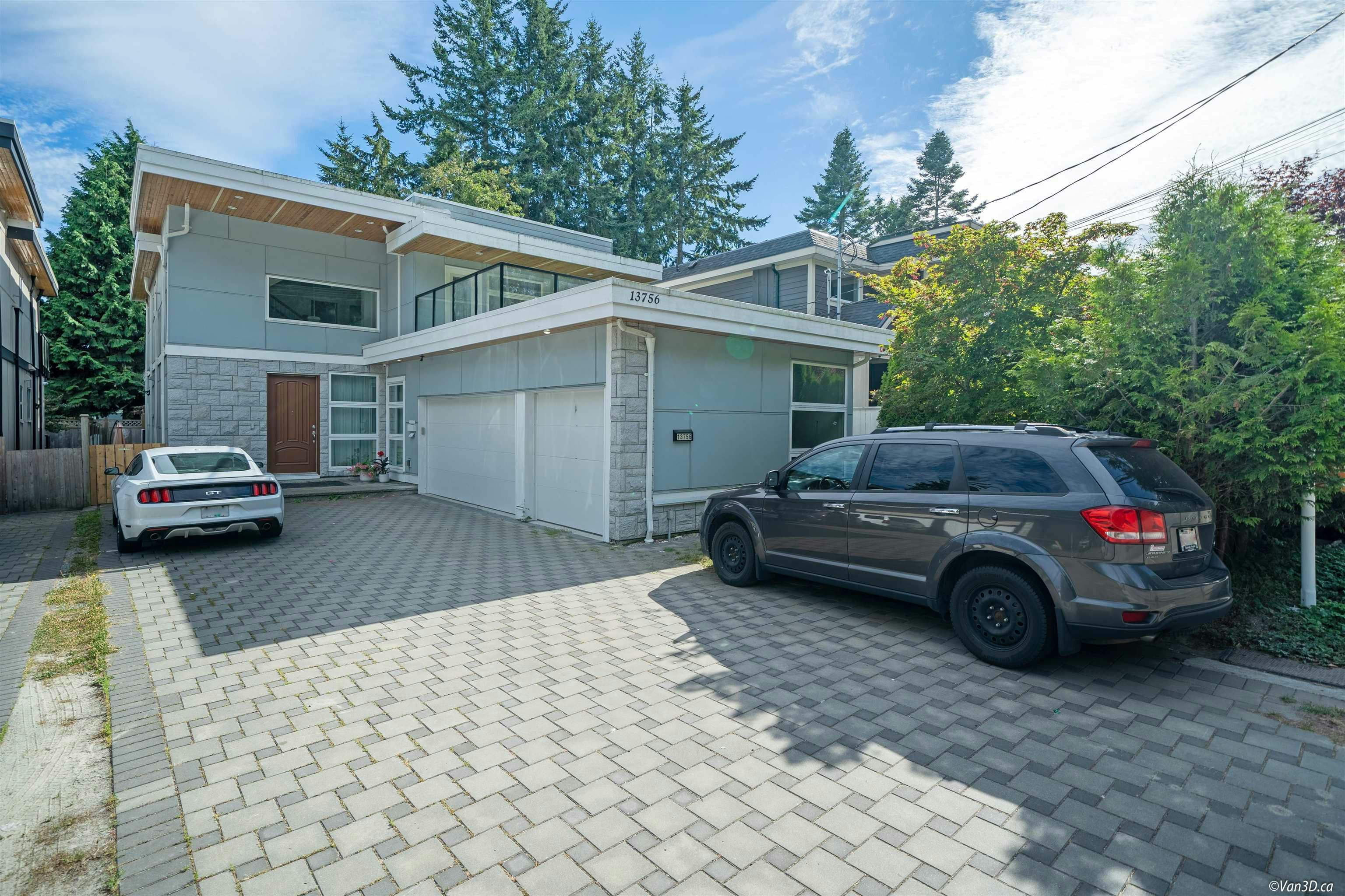 13756 North Bluff Road, Surrey, BC, V4B 3B9