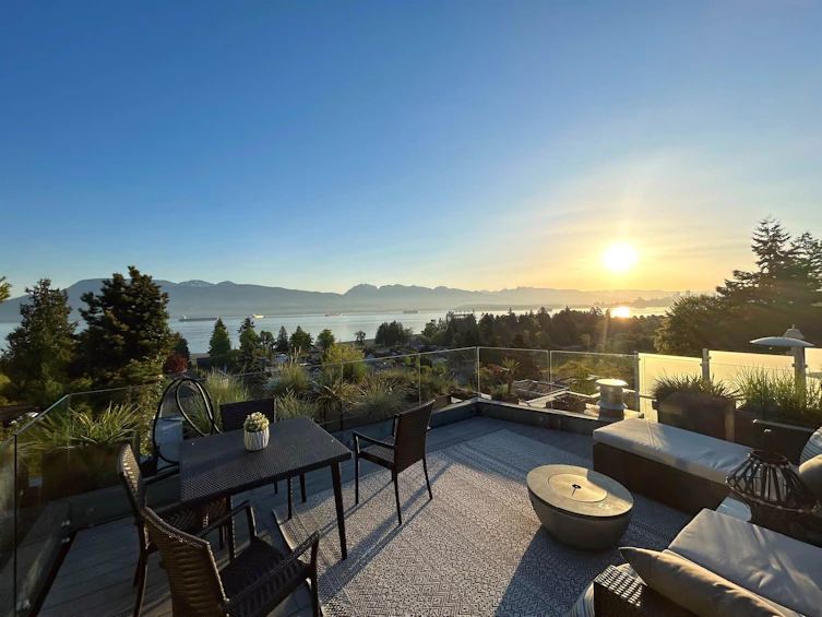 4559 W 1st Avenue, Vancouver, BC, V6R 1H7