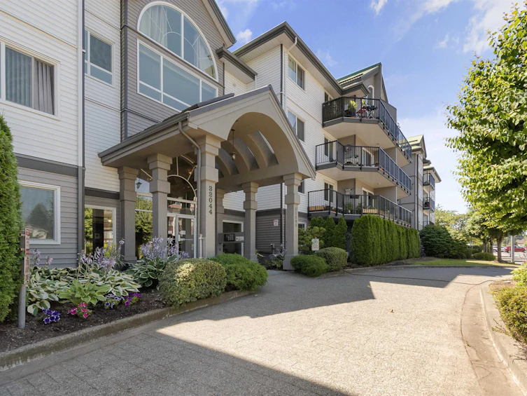 214-32044 Old Yale Road, Abbotsford, BC, V2T 2C9