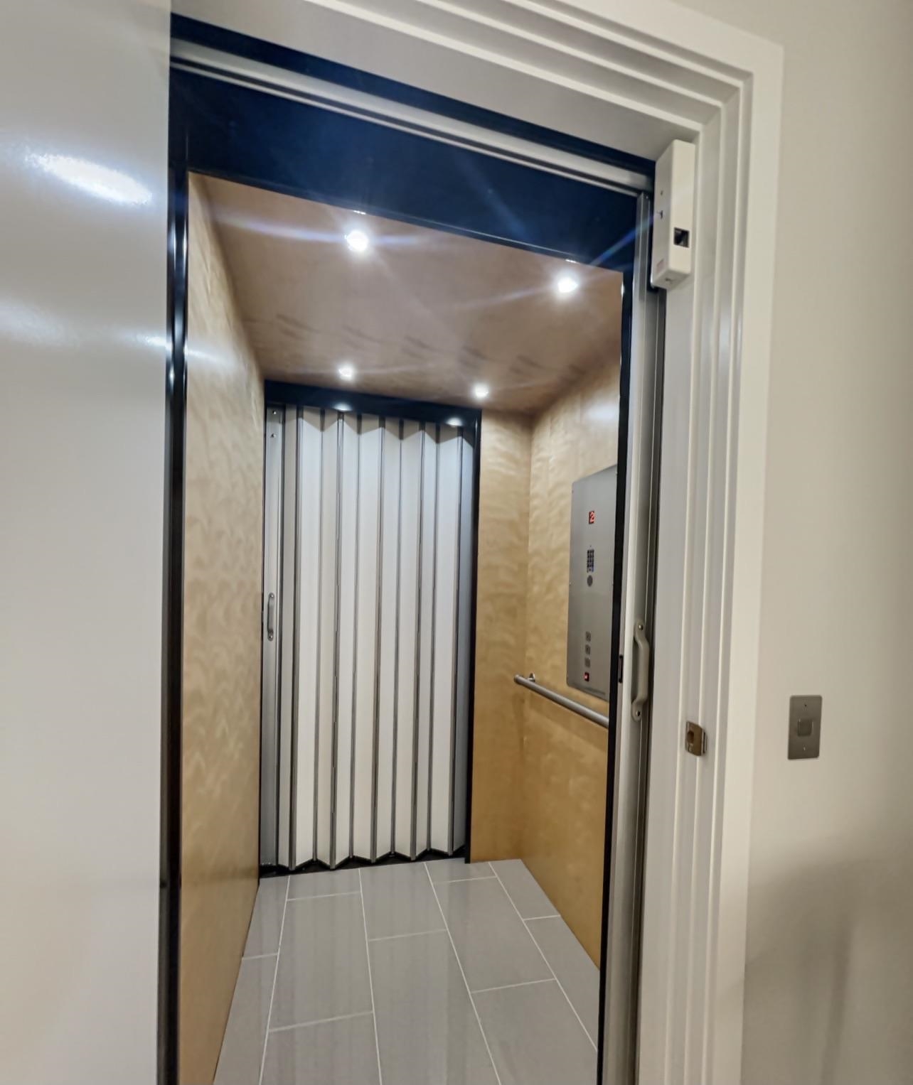 7488 Granville Street, Vancouver, BC, V6P 0G1 - 3