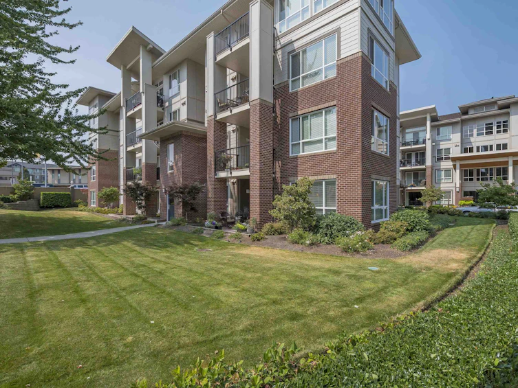 217-3192 Gladwin Road, Abbotsford, BC, V2T 6M9