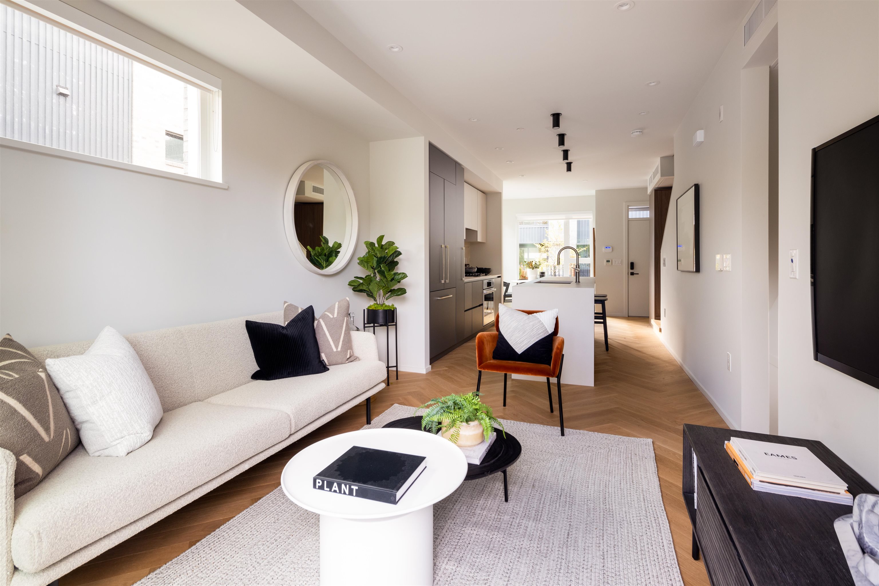 113-745 W 49th Avenue, Vancouver, BC