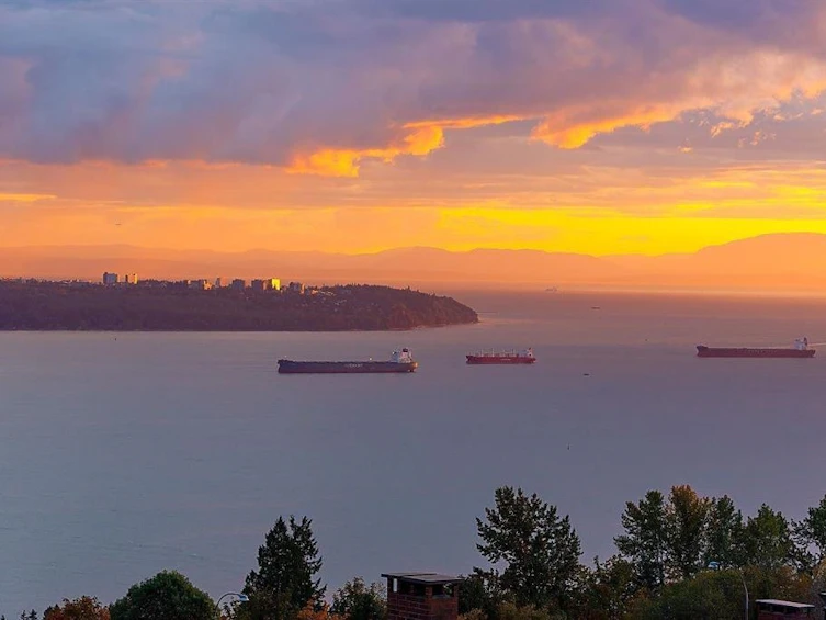 35-2250 Folkestone Way, West Vancouver, BC, V7S 2X7