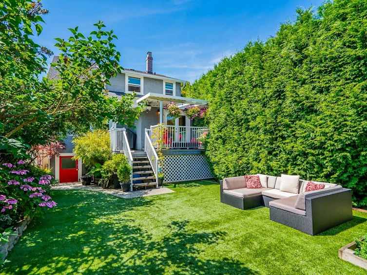 1286 Renfrew Street, Vancouver, BC, V5K 4B9
