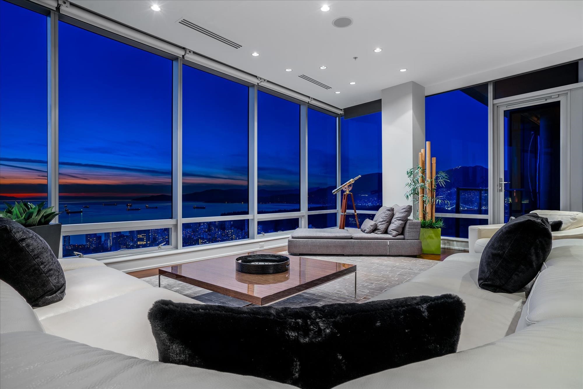 5201-1128 W Georgia Street, Vancouver, BC, V6E 0A8
