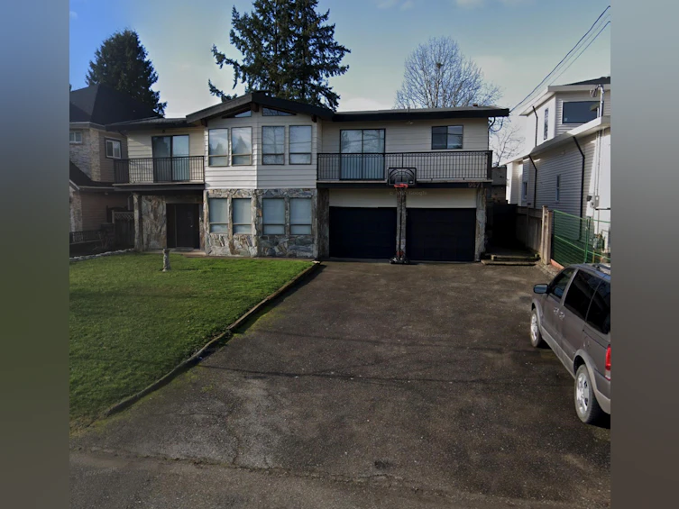 9671 154 Street, Surrey, BC, V3R 4J4