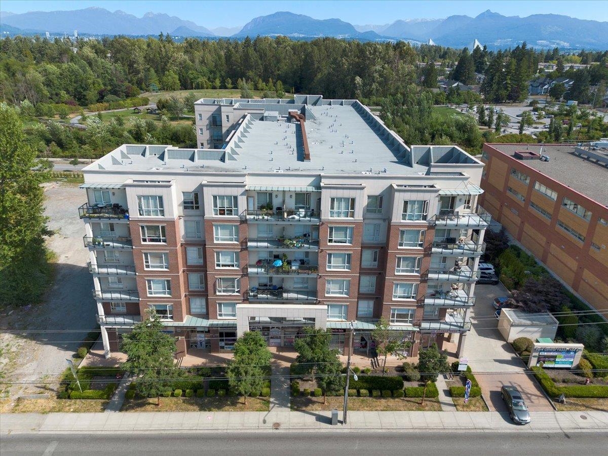 512-14333 104 Avenue, Surrey, BC, V3T 0E1