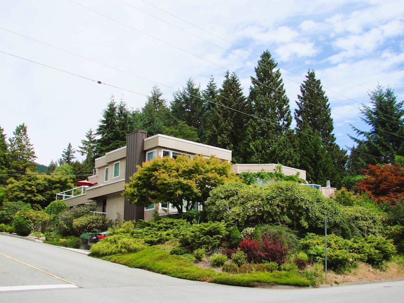 3410 St. Georges Avenue, North Vancouver BC V7N 1V8