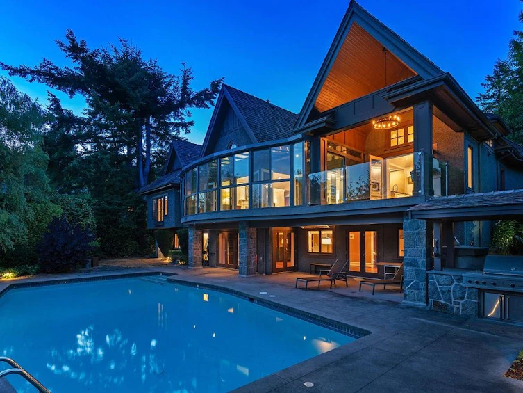 920 King Georges Way, West Vancouver, BC, V7S 1S5