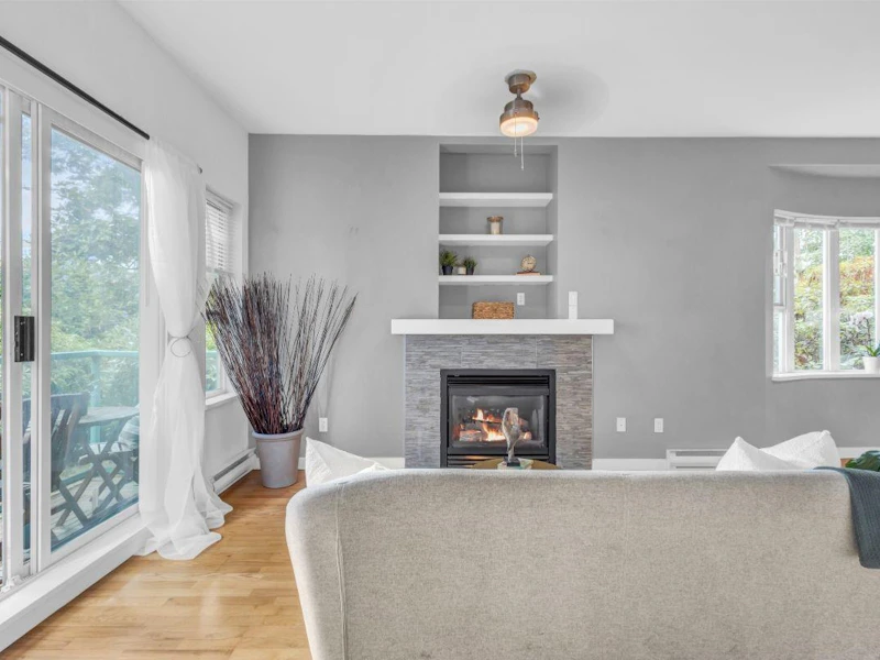 101 - 177 W 5th Street, North Vancouver BC V7M 1J6