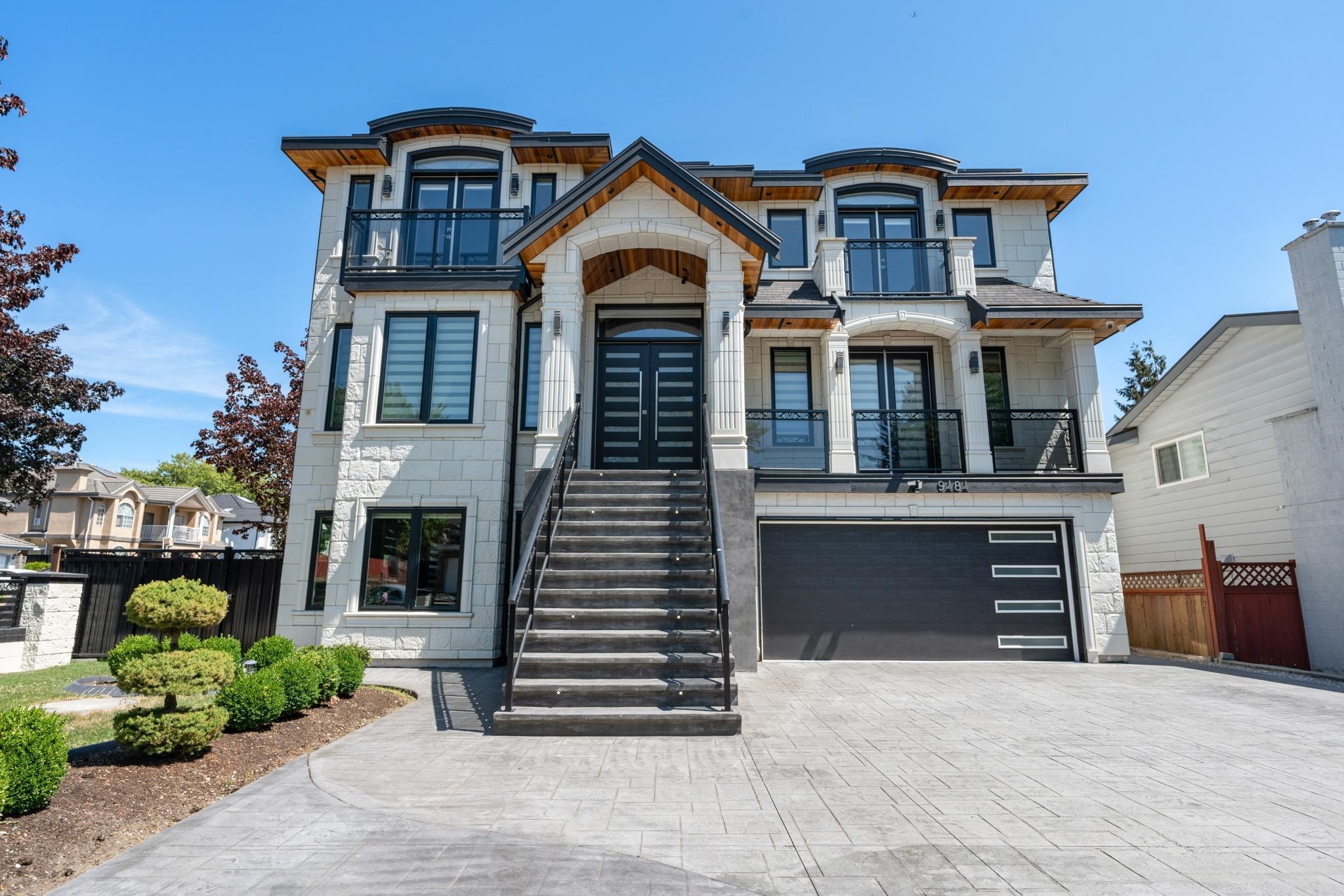 9484 126a Street, Surrey, BC, V3V 7E8