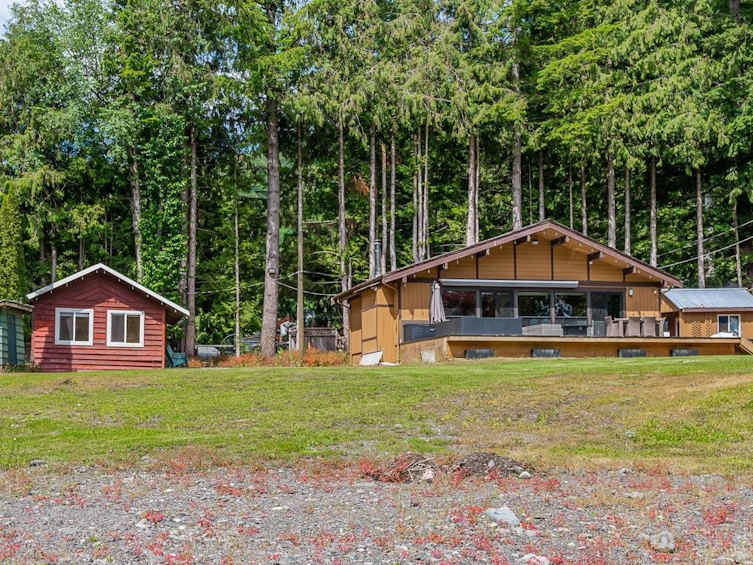 1680 Columbia Valley Road, Cultus Lake, BC, V2R 4X2