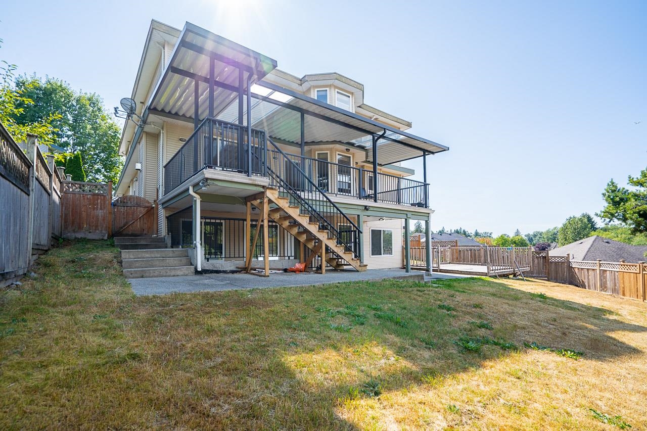 7718 145 Street, Surrey, BC, V3S 9C4