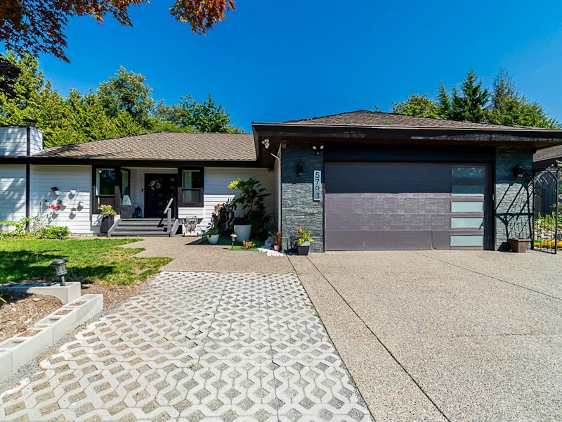 5794 Kilkee Drive, Surrey BC V3S 6E9