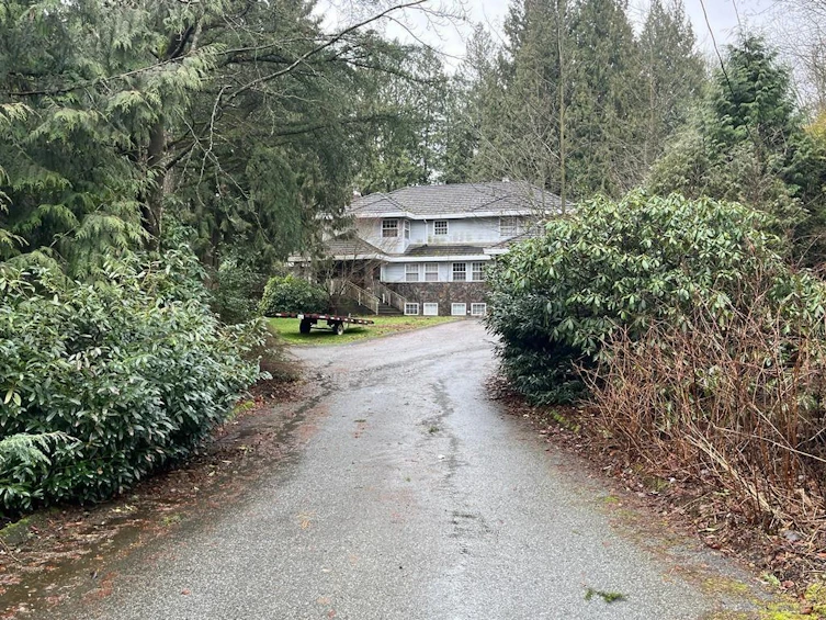 14318 60 Avenue, Surrey, BC, V3X 2N5