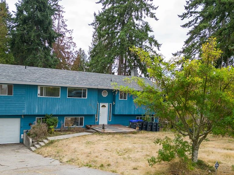 6187 Bligh Road, Sechelt BC