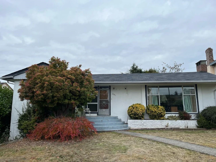 651 W 29th Avenue, Vancouver, BC, V5Z 2J1 - 2