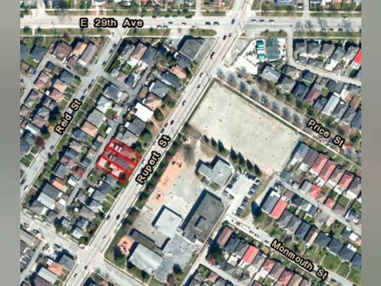4605 Rupert Street, Vancouver, BC, V5R 2J4