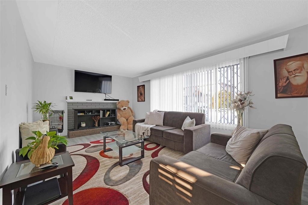 32064 Joyce Avenue, Abbotsford, BC, V2T 1B7