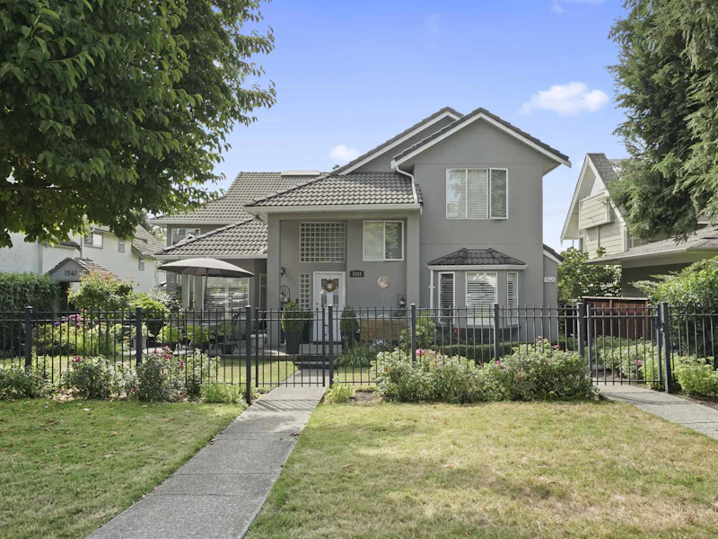 1545 Mahon Avenue, North Vancouver BC V7M 2S6
