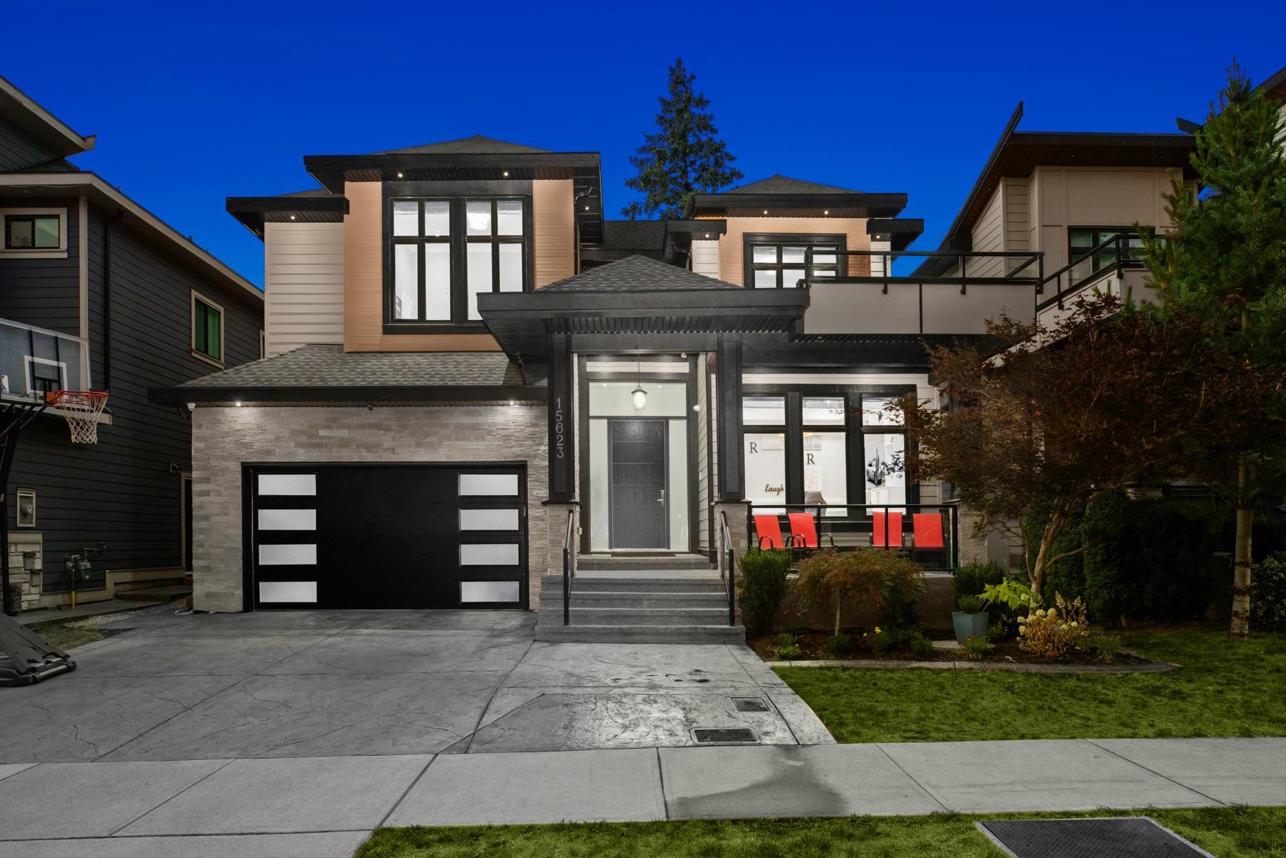 15623 77 Avenue, Surrey, BC, V3S 3P9