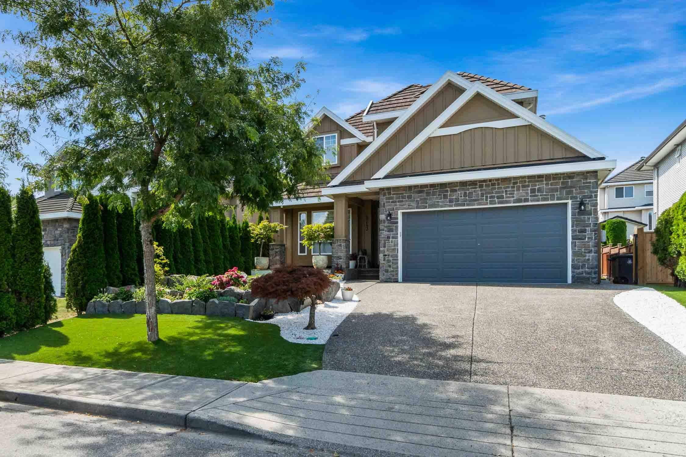 8243 168a Street, Surrey, BC, V4N 4T8