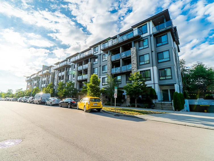 317-15351 101 Avenue, Surrey, BC, V3R 0G2