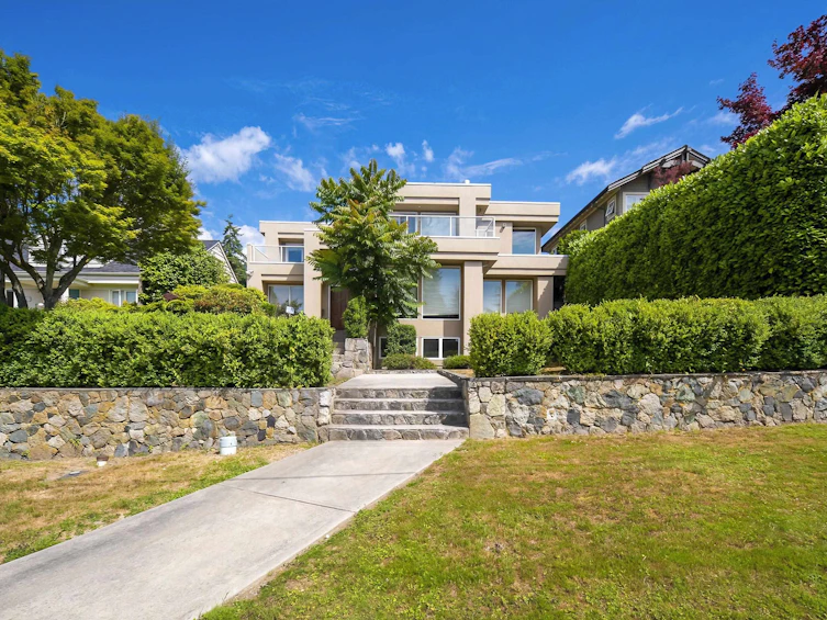2175 Kings Avenue, West Vancouver, BC, V7V 2B9