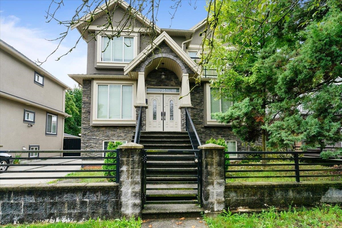 916 E 54th Avenue, Vancouver, BC, V5X 1L7
