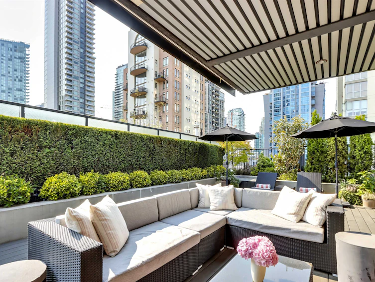 601-1241 Homer Street, Vancouver, BC, V6B 2Y9