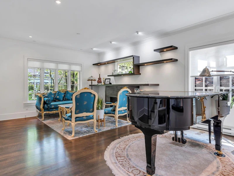 1957 W 12th Avenue, Vancouver BC V6J 2G1