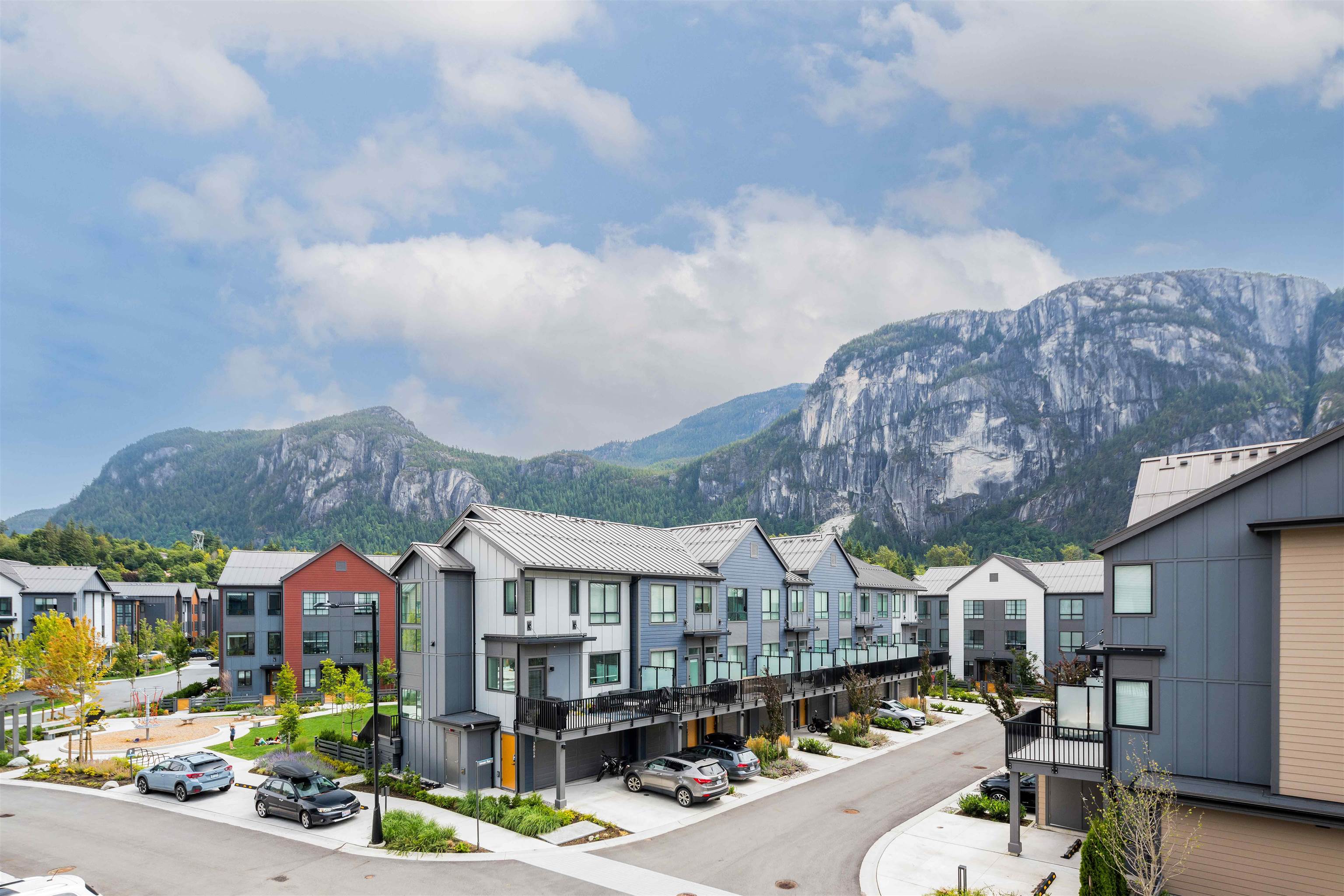 SL117-38023 Helm Way, Squamish, BC, V8B 1A8