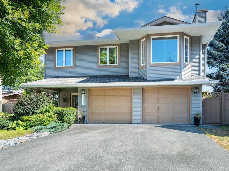 11684 202a Street, Maple Ridge BC V2X 0E5