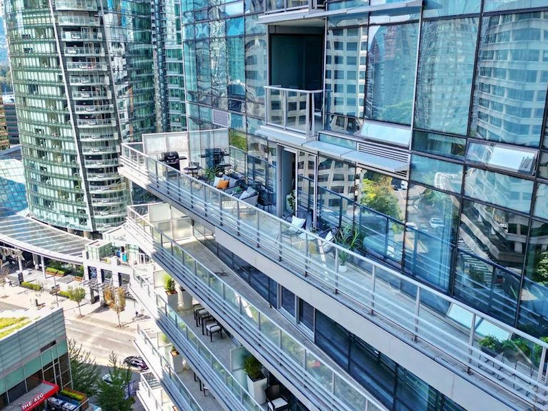 1709 - 1111 Alberni Street, Vancouver BC V6E 4V2