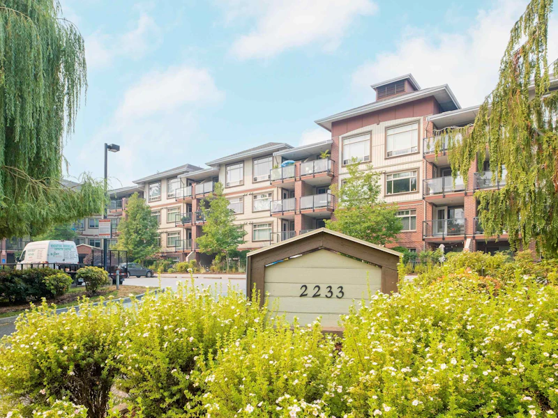 302 - 2233 Mckenzie Road, Abbotsford BC V2S 4A1