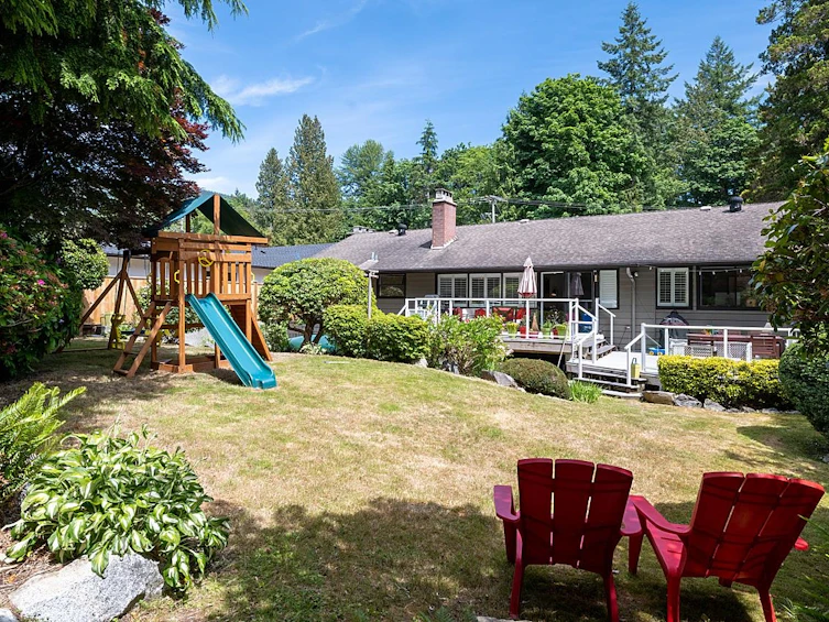 3039 Bewicke Avenue, North Vancouver, BC, V7N 4B7