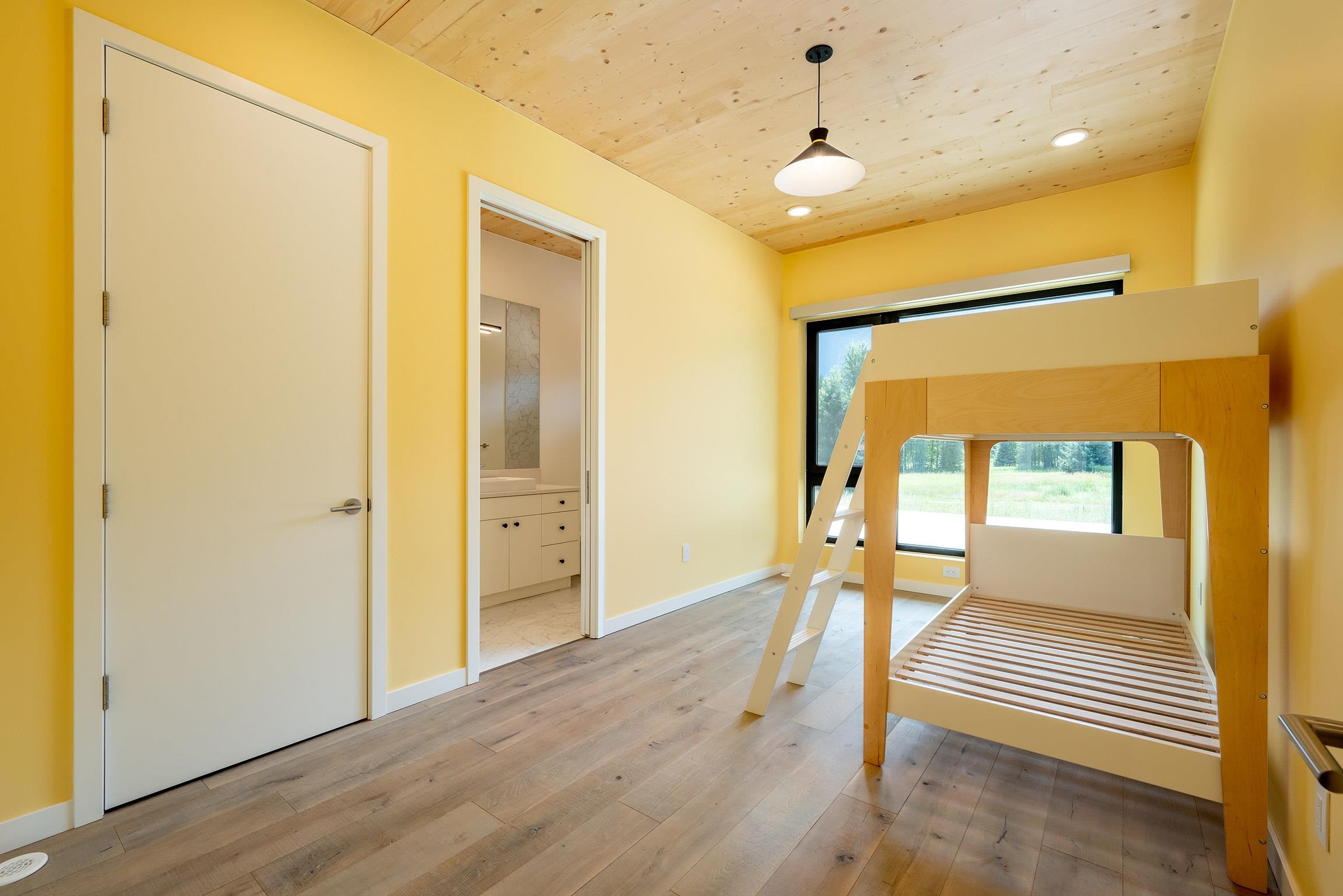 3085 Lois Road, Pemberton, BC, V0N 2L2 - 16