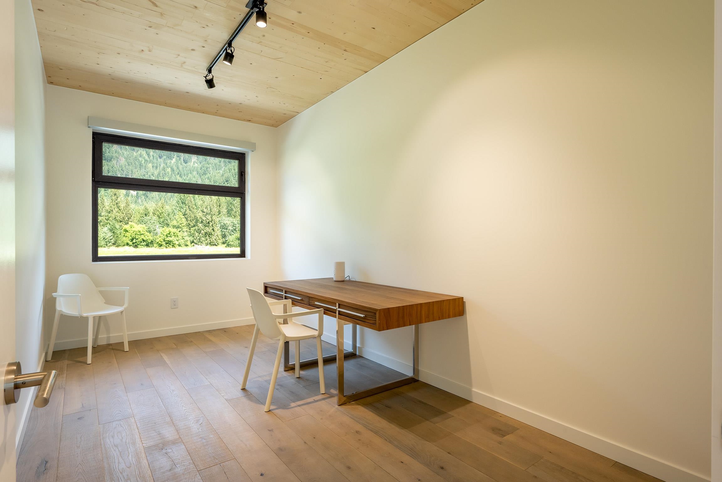 3085 Lois Road, Pemberton, BC, V0N 2L2 - 20