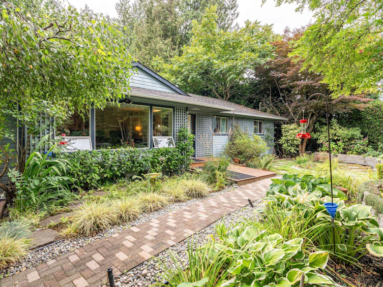 1621 Peters Road, North Vancouver, BC, V7J 1Y7