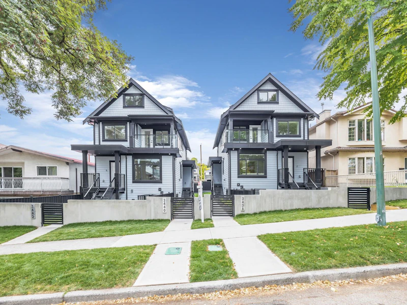 3436 E 4th Avenue, Vancouver BC V5M 1L9