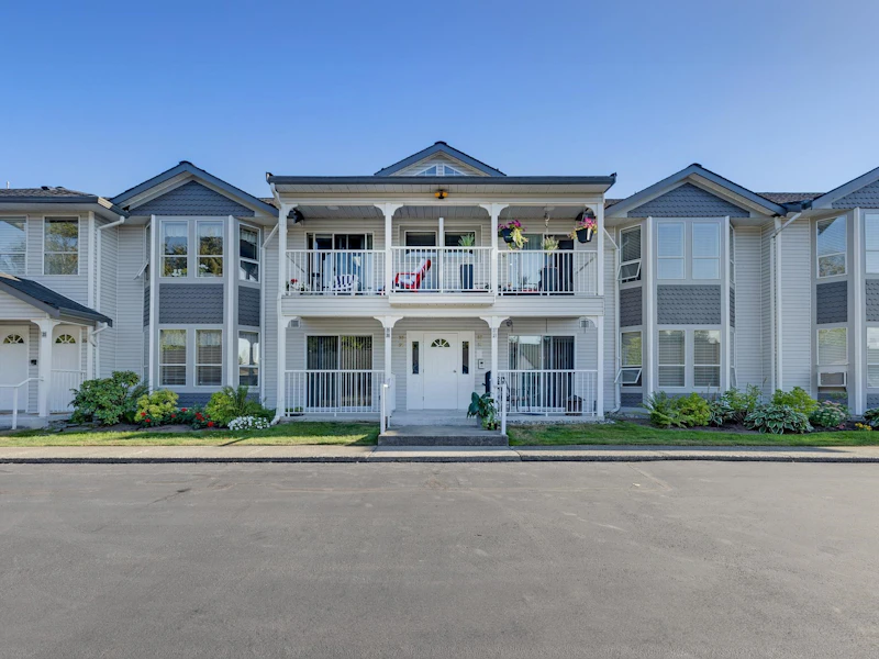 30 - 12296 224th Street, Maple Ridge BC V2X 0M2