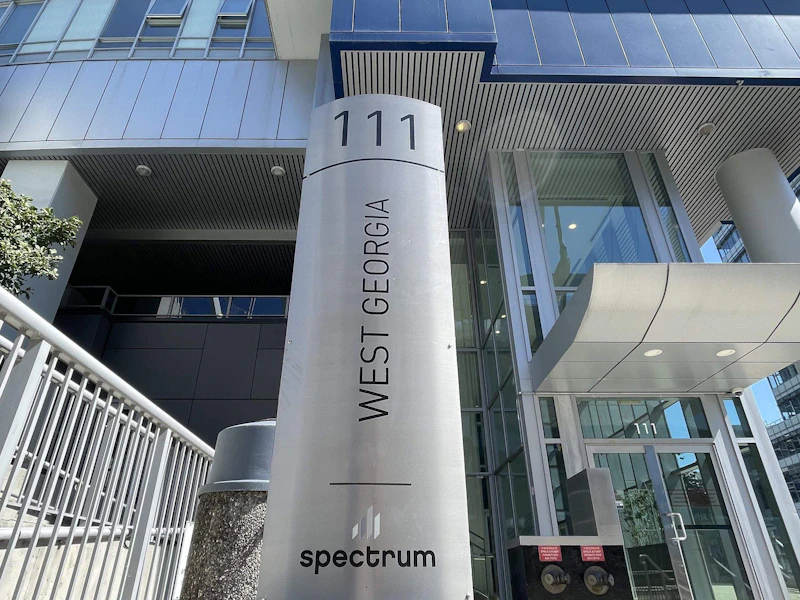 1102 - 111 W Georgia Street, Vancouver BC V6B 1T8