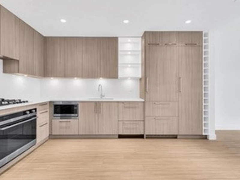 209 - 747 E 3rd Street, North Vancouver BC
