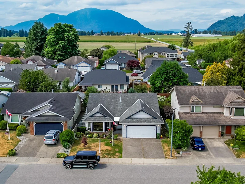 7235 Meadowlark Street, Chilliwack BC V2R 2X1