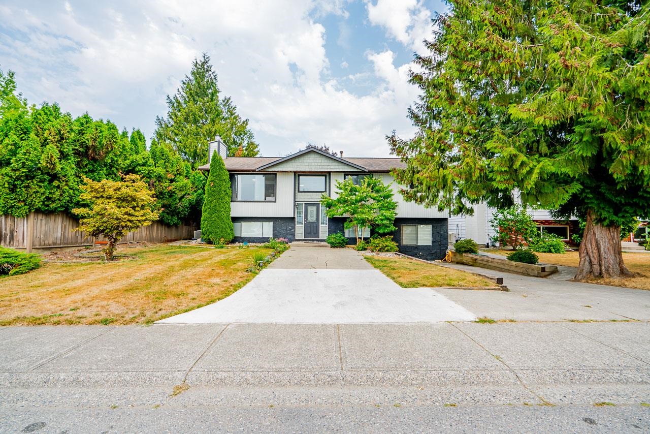 9402 212 Street, Langley, BC, V1M 1M1