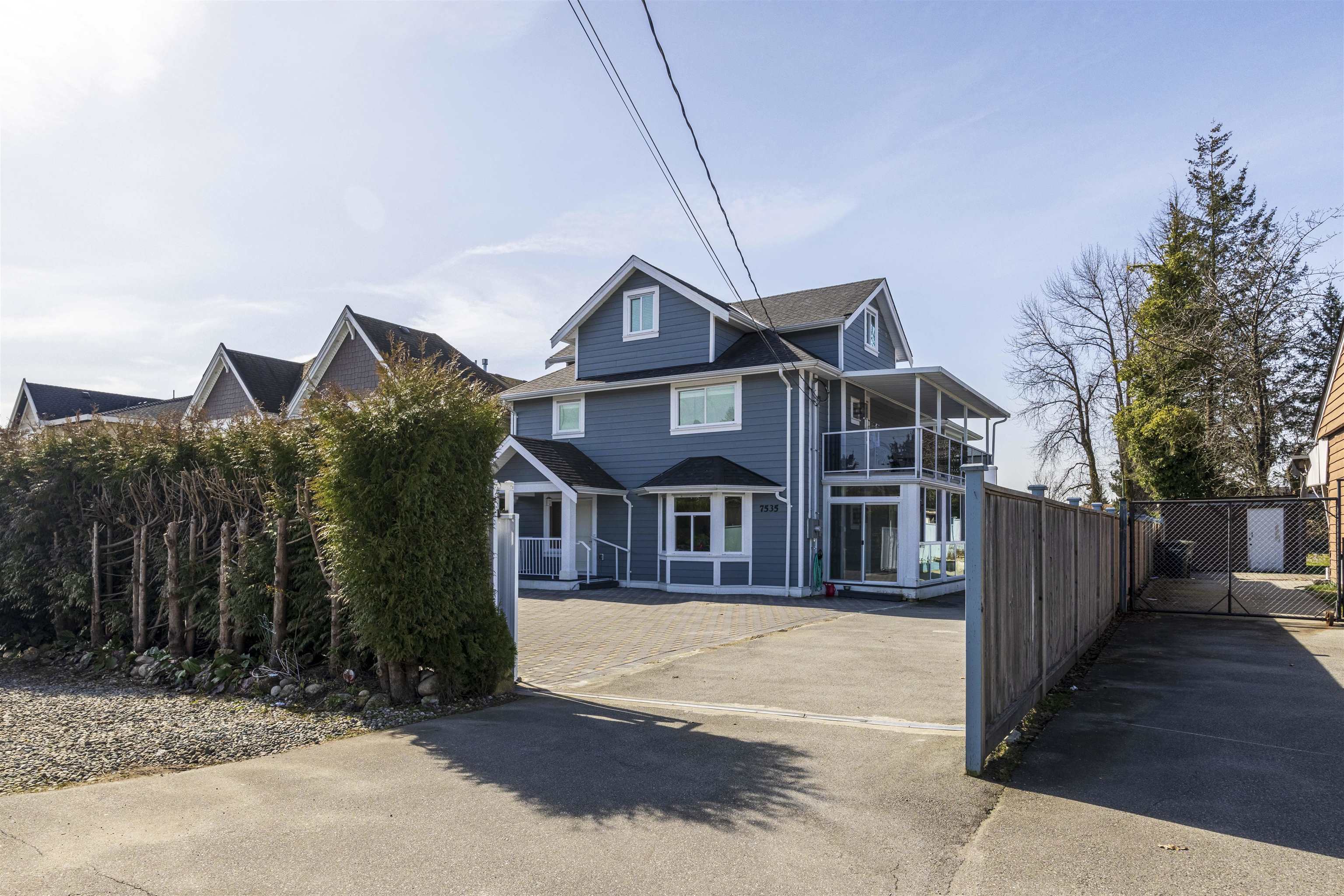 7535 Burgess Street, Burnaby, BC, V3N 3H9