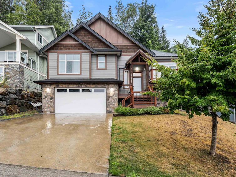 50424 Kingston Drive, Chilliwack, BC, V4Z 0C2