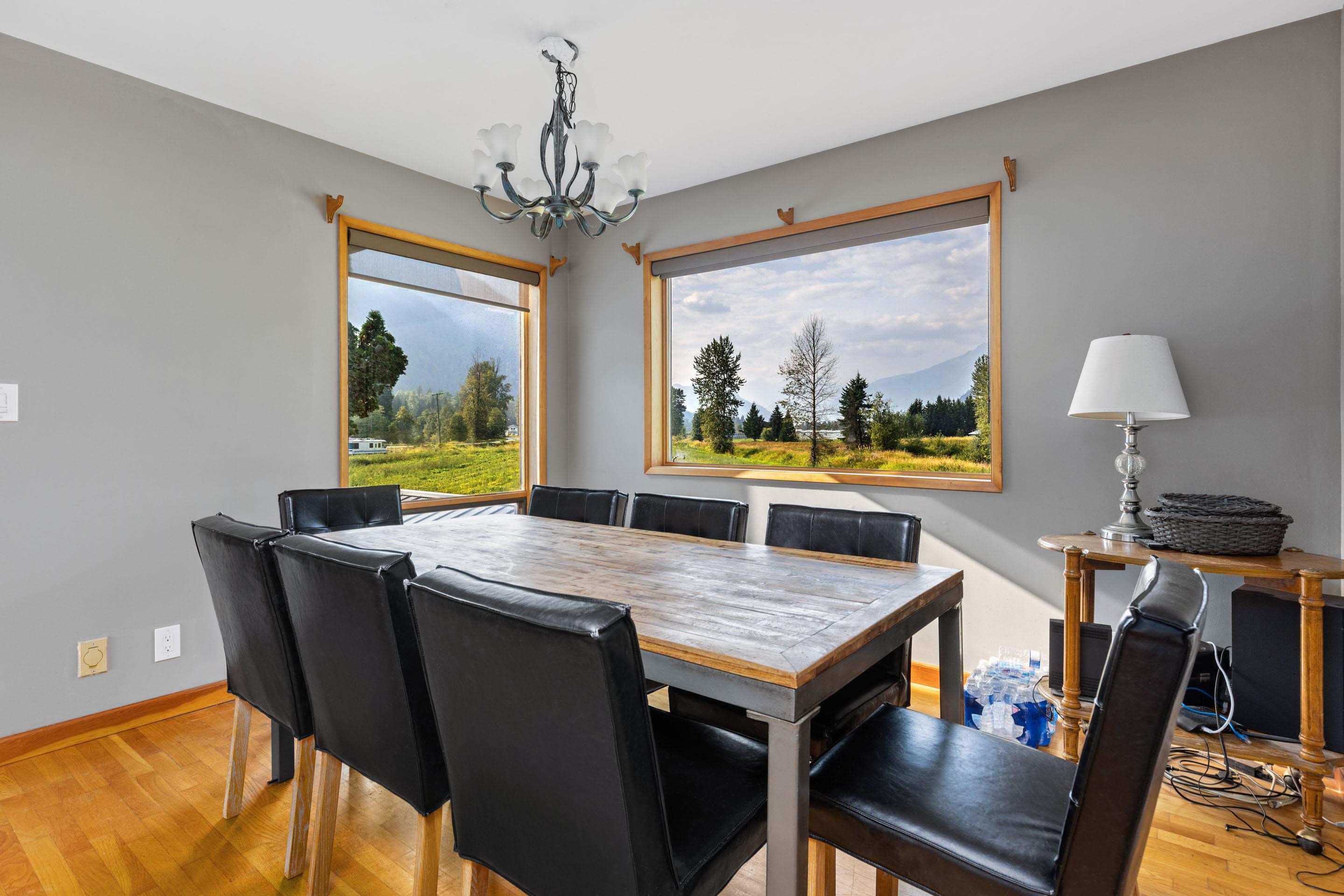 8184 Pemberton Meadows Road, Pemberton, BC, V0N 2L2 - 7